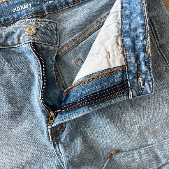 Womens Old Navy Light Wash High-Rise Wow Jean Shorts - 6 - Picture 4 of 5